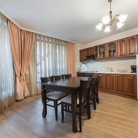 Vazov Residence , Two Bedroom Top Centre Apartment ヴァルナ エクステリア 写真