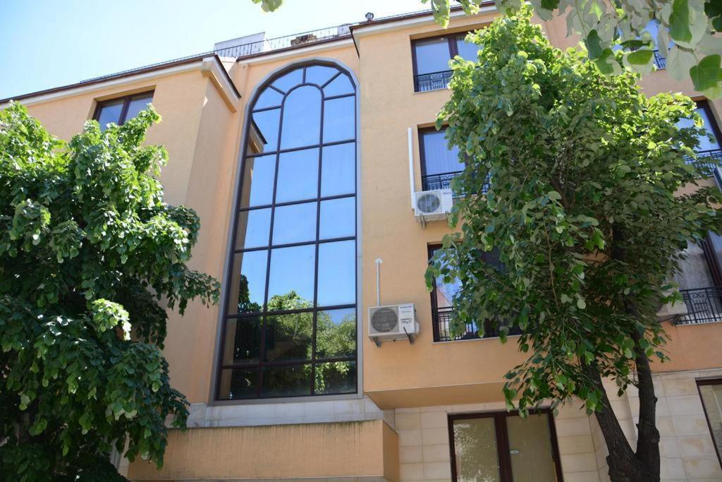 Vazov Residence , Two Bedroom Top Centre Apartment ヴァルナ エクステリア 写真