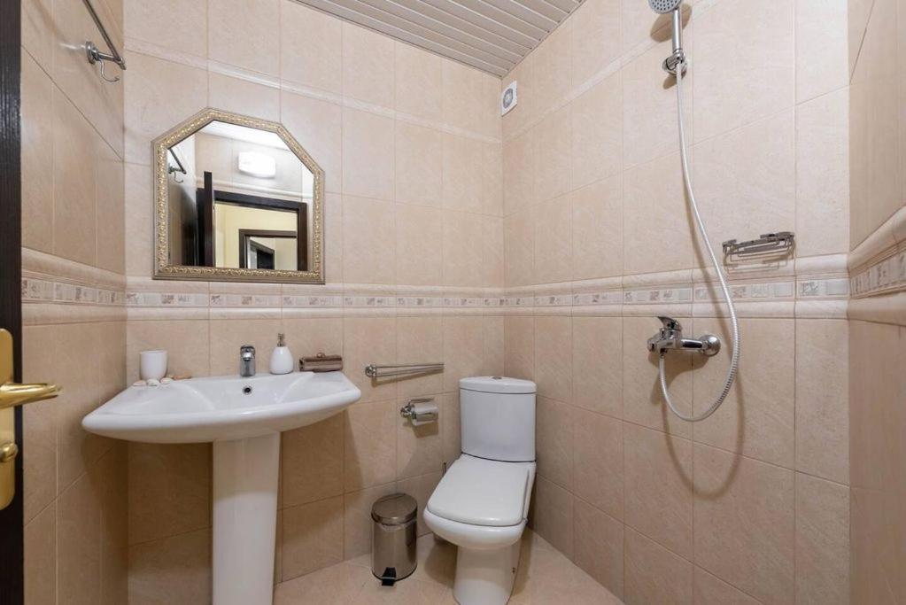 Vazov Residence , Two Bedroom Top Centre Apartment ヴァルナ エクステリア 写真